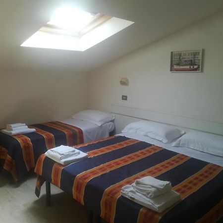 Hotel Derna Viareggio Zewnętrze zdjęcie