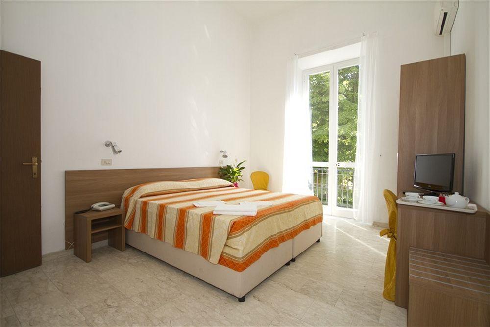 Hotel Derna Viareggio Zewnętrze zdjęcie