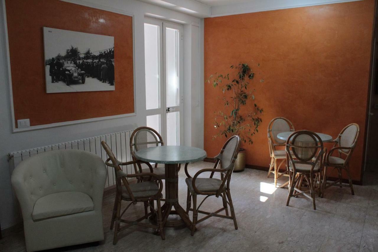 Hotel Derna Viareggio Zewnętrze zdjęcie