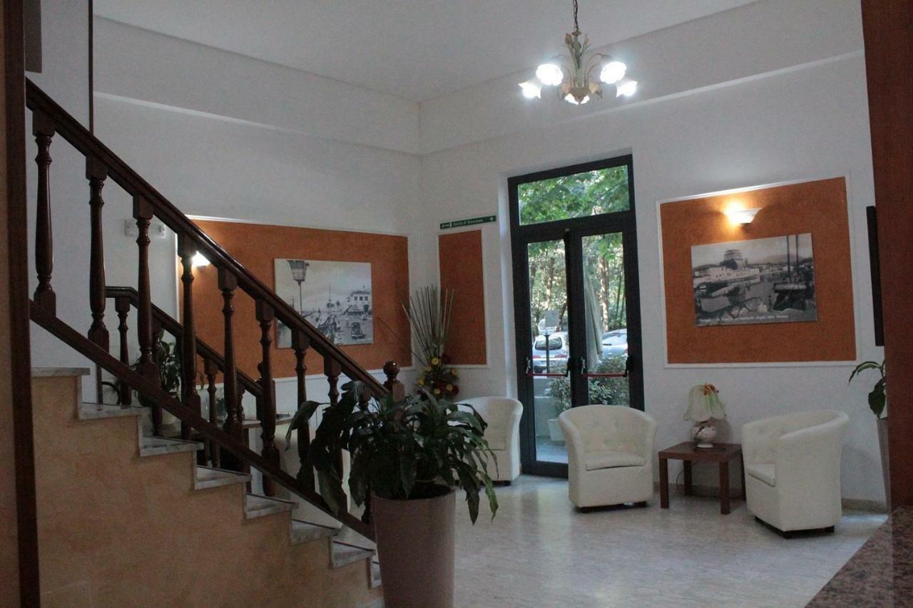 Hotel Derna Viareggio Zewnętrze zdjęcie