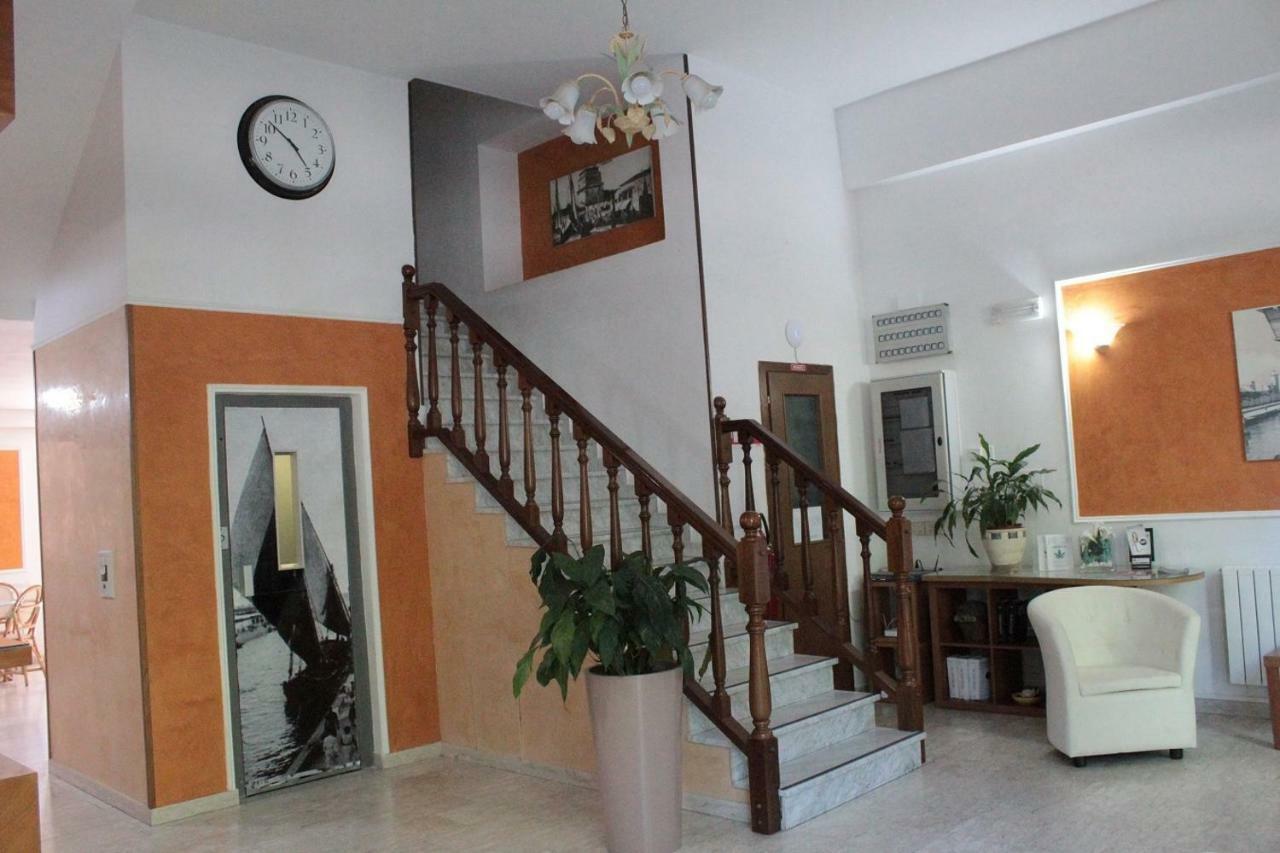 Hotel Derna Viareggio Zewnętrze zdjęcie